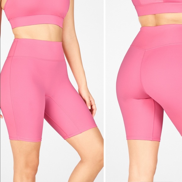 Fabletics Anywhere High-Waisted Short 9” Pink Rouge - Picture 9 of 9